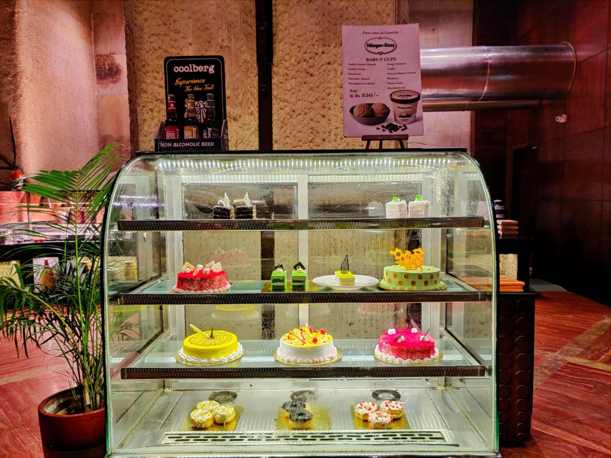 Fariyas Resort Lonavala Eksteriør billede